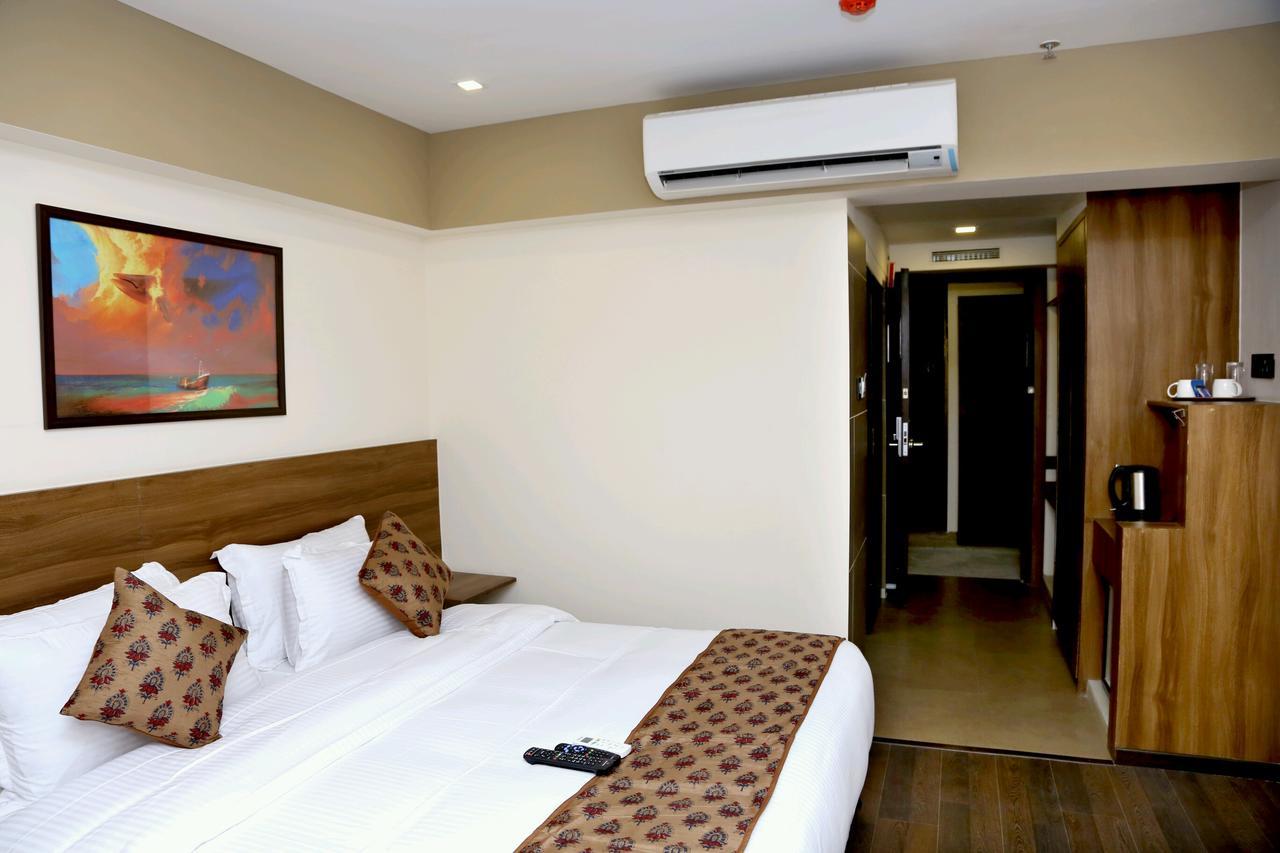 Hotel Mumbai House Andheri East, Mumbai Exterior foto