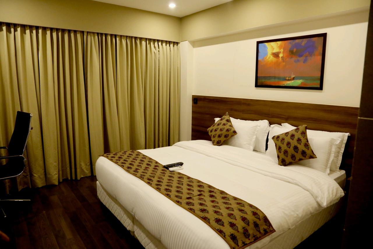 Hotel Mumbai House Andheri East, Mumbai Exterior foto